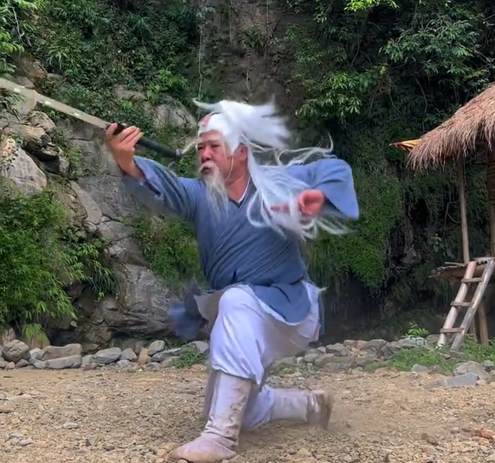 White Eyebrow vs Wing Chun: Who Wins in Real Combat? (Historic & Scientific Breakdown)