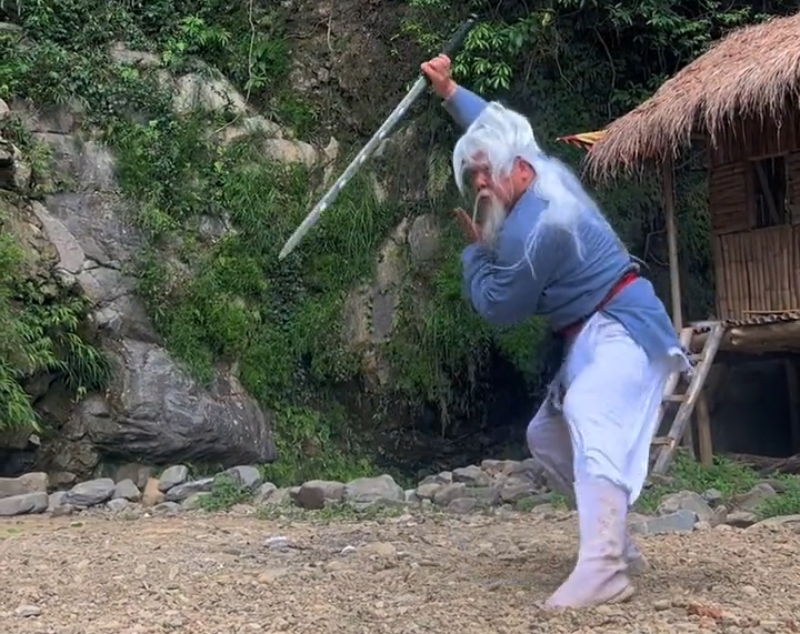 White Eyebrow vs Wing Chun: Who Wins in Real Combat? (Historic & Scientific Breakdown)
